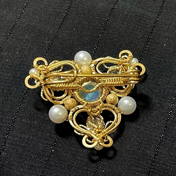 Handmade Triangle Shaped Brooch with Rainbow Moonstone and Freshwater Pearl - Picture 5 of 7